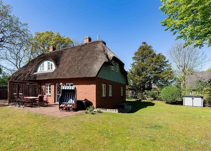 Semesterbostad Haus Strandruhe *